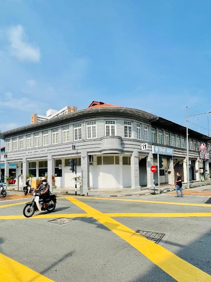 111 Hutton Lane Hostel George Town Exterior photo